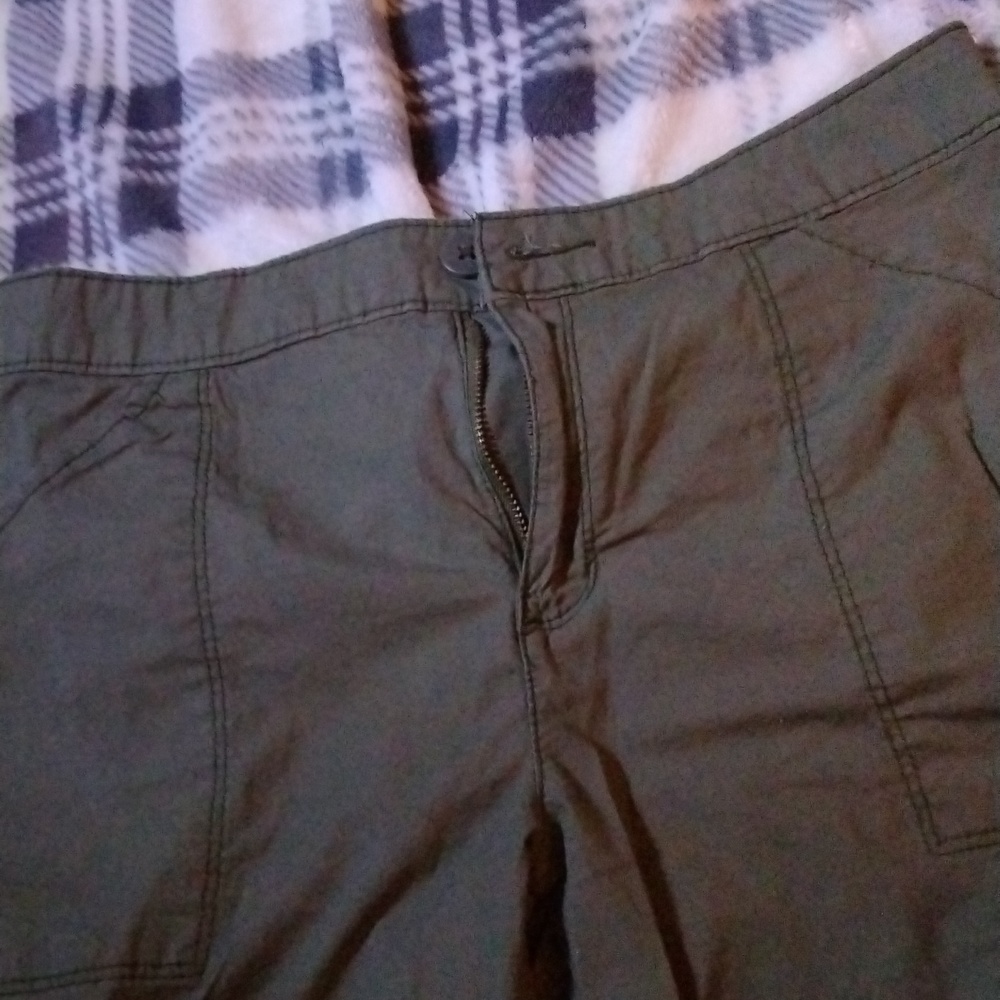 Swamp green, Capri, social standard, s/ch, lightly worn
